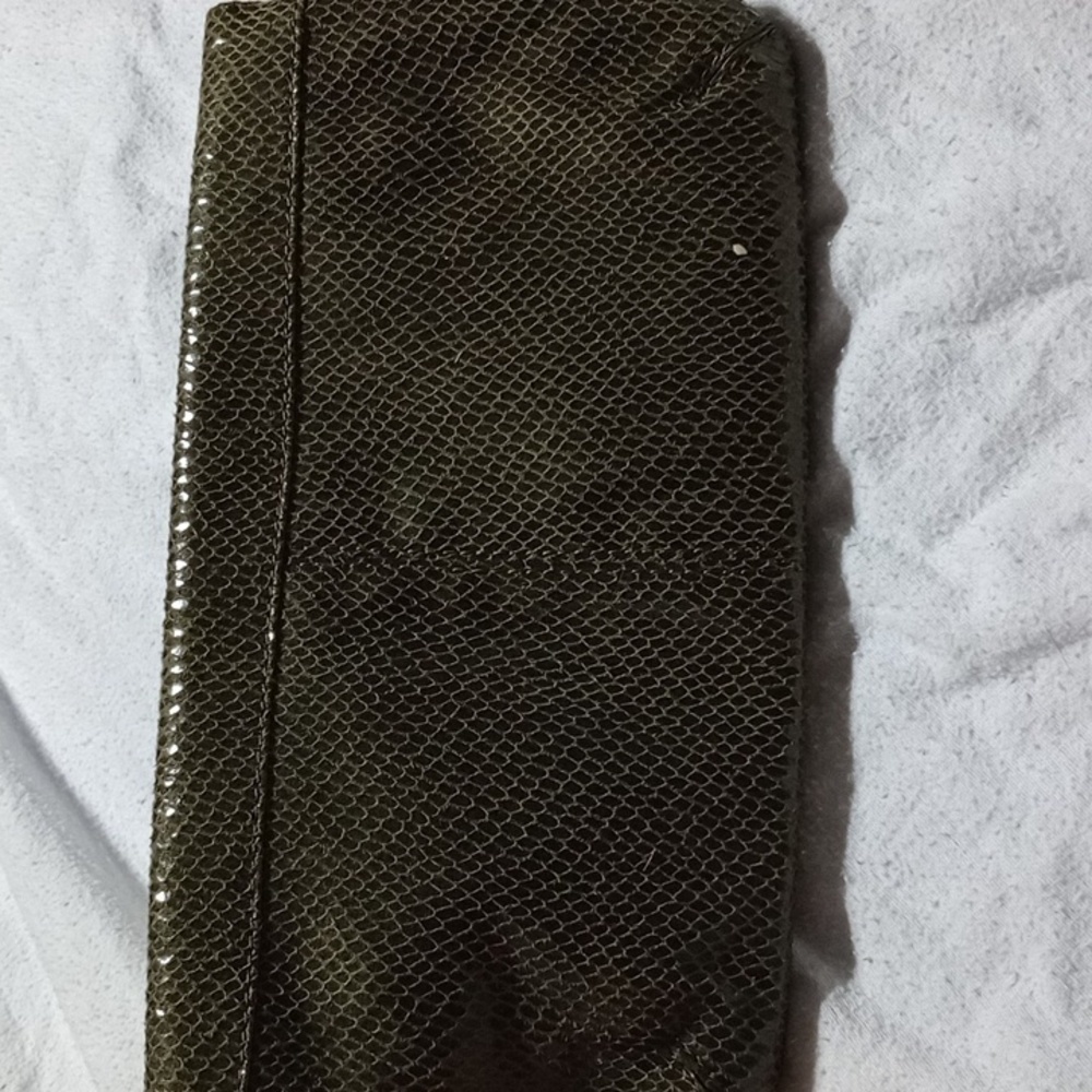 Shiraleah clutch dark olive green women's handbag NWOT - Picture 2 of 5